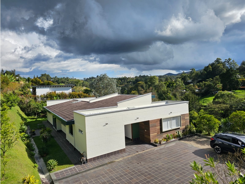 VENTA DE CASA CAMPESTRE EN EL RETIRO