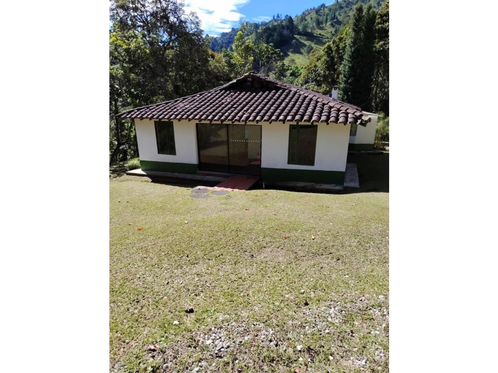 CASA EN ARRIENDO UBICADA EN FIZEBAD - 6