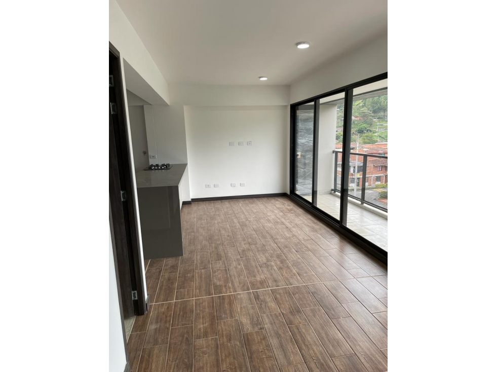 Arrendamiento de Apartamento en El Retiro - 1