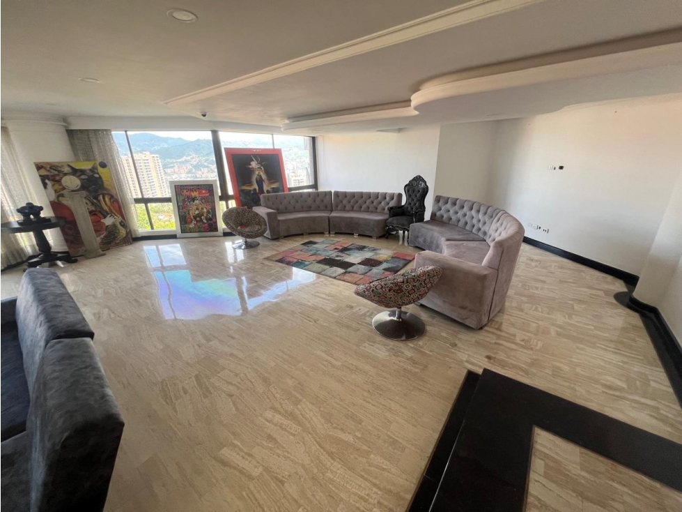 Apartamento en Arriendo Los Balsos Medellin — foto 4