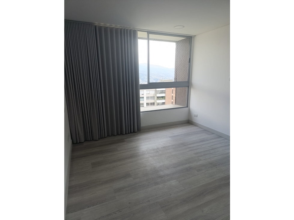 Apartamento en Arriendo Cumbres Envigado — foto 2
