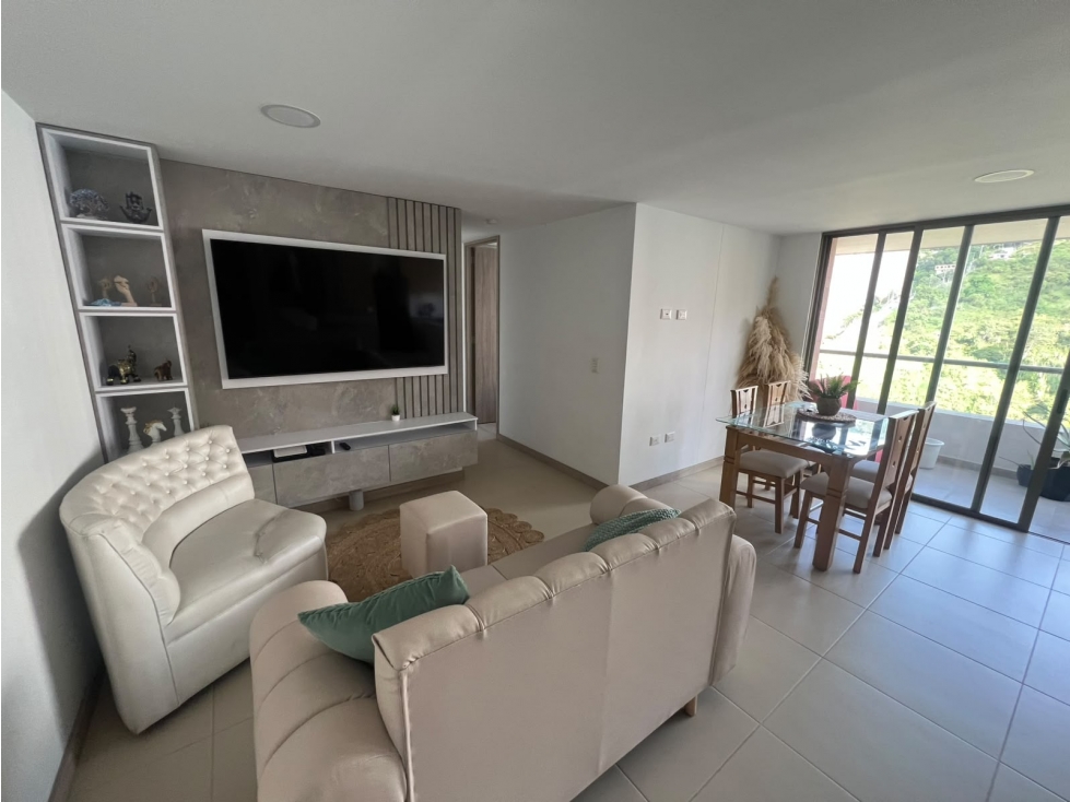 Hermoso Apartamento en Venta Sector Alto De las Flores — foto 2
