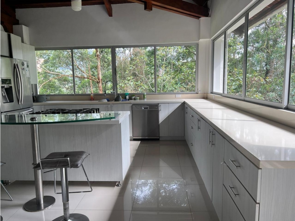 Casa en Arriendo Las Palmas Medellín — foto 6