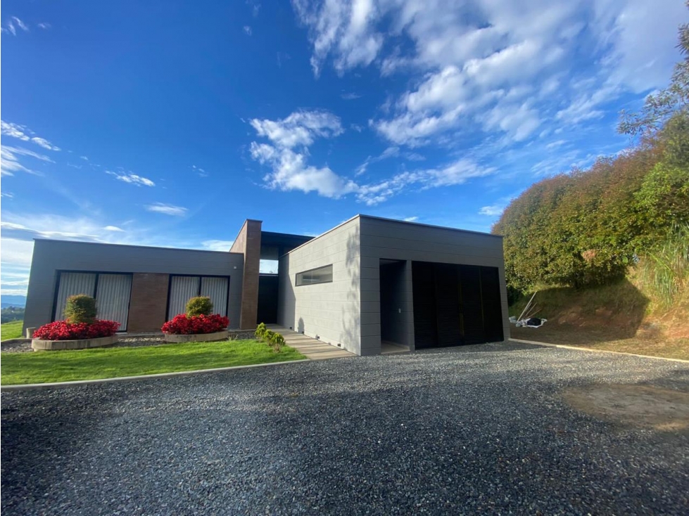 Casa en Venta Loma del Escobero Envigado