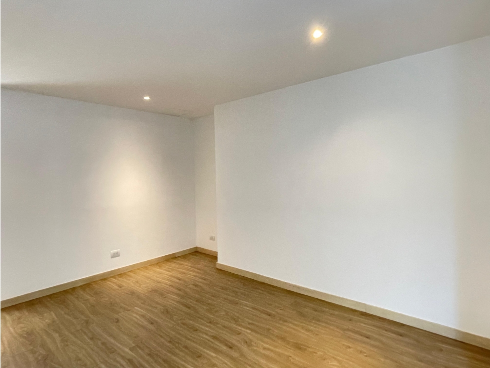 Apartamento en Venta y Arriendo El Tesoro Medellín — foto 4