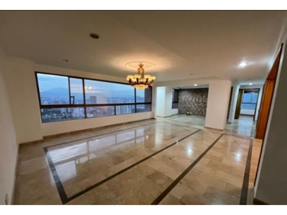 Apartamento en Arriendo Los Balsos Medellín