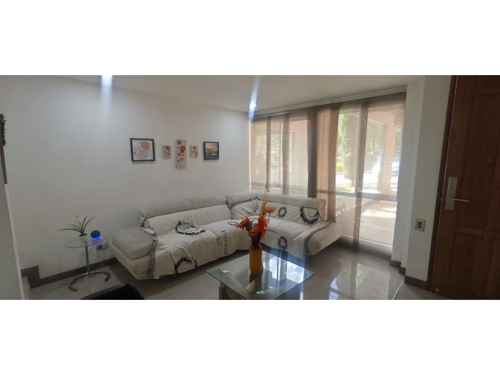 Casa en Arriendo La Visitación Medellin