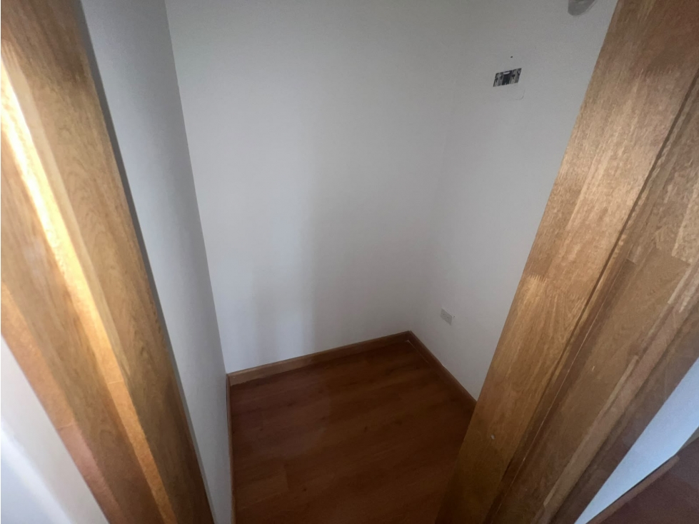 Oficina en Arriendo Las Vegas Medellin — foto 4
