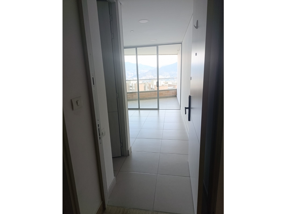 Apartamento en Arriendo Cumbres Envigado — foto 5