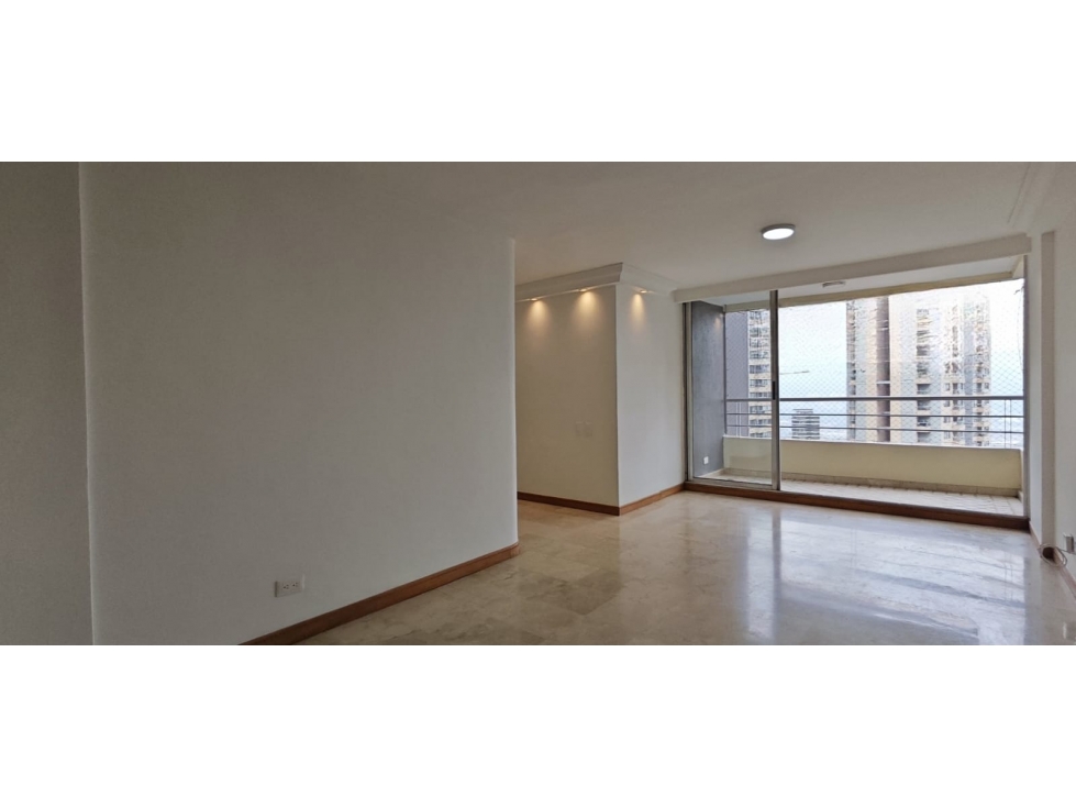 Apartamento en Arriendo El Poblado Medellín — foto 2