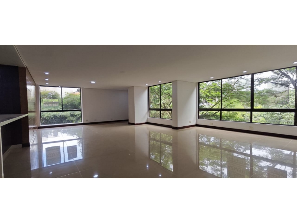 Apartamento en Arriendo o Venta Lalinde Medellin — foto 3