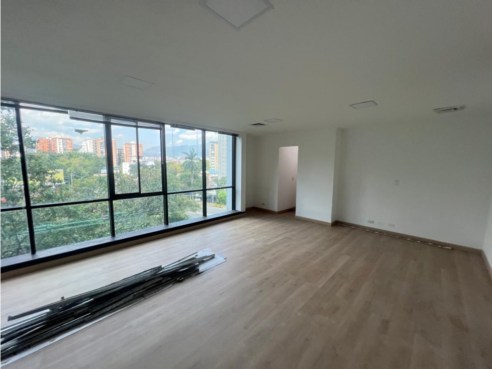 Oficina en Arriendo Las Vegas Medellín — foto 3