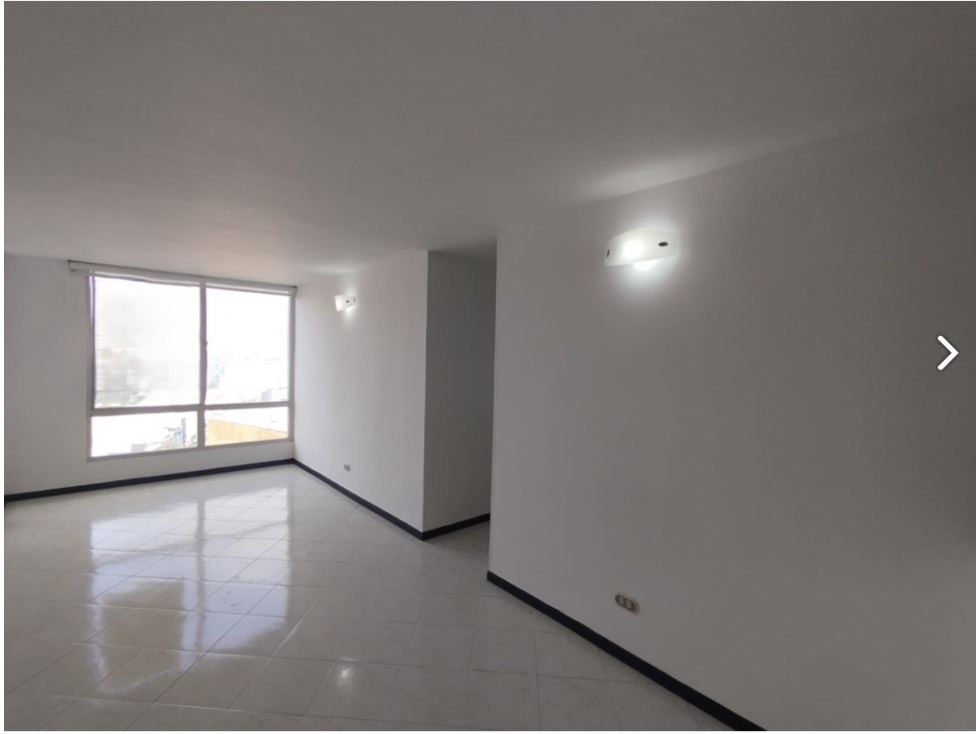 Apartamento en Arriendo Loma de San Julian Medellin — foto 2