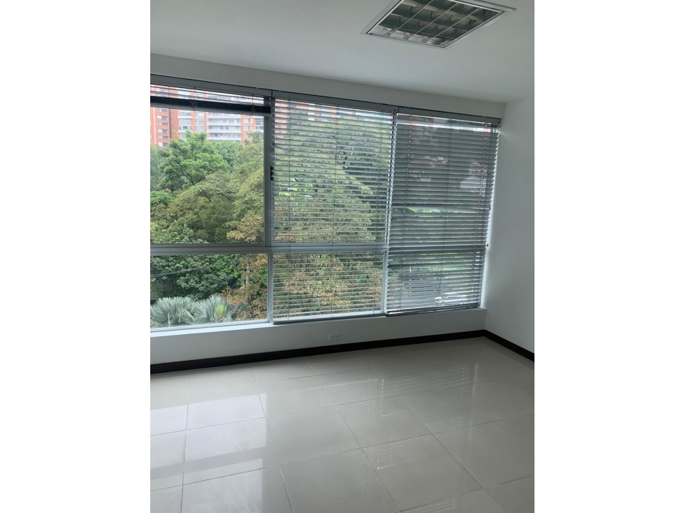Oficina en Venta Sector Tesoro Medellín