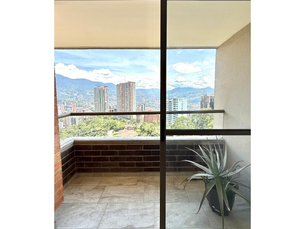Hermoso Apartamento Amoblado en Venta Sector Almendros Medellín — foto 4