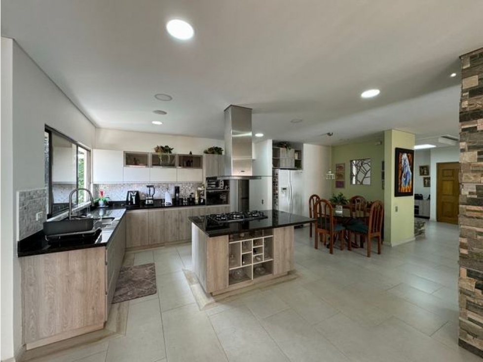 Hermoso Apartamento en Venta Sector Santa María de Los Angeles