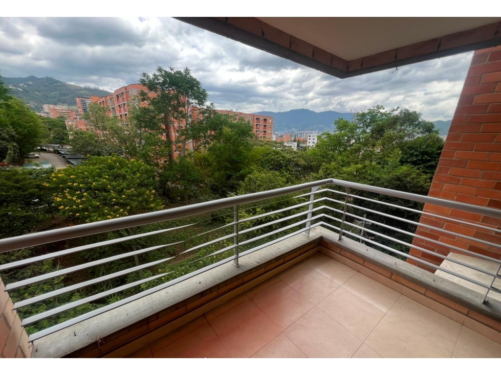 Apartamento En Arriendo Sector Cumbre Medellín