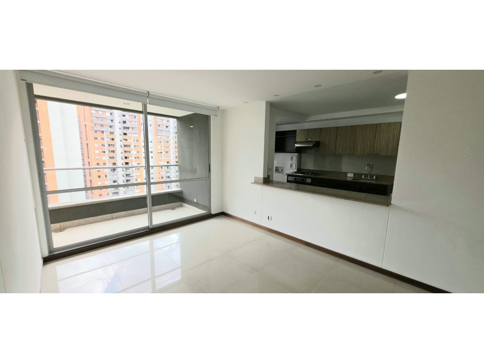 Apartamento en Arriendo Ciudad del Rio Medellin