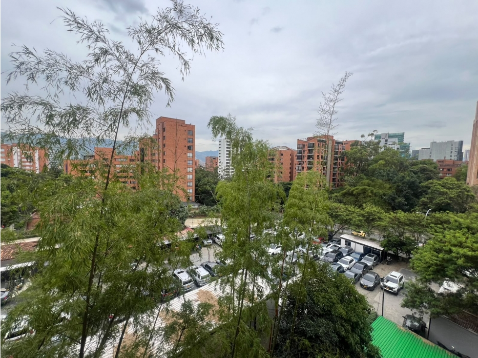 Oficina En Arriendo Sector Los Parra