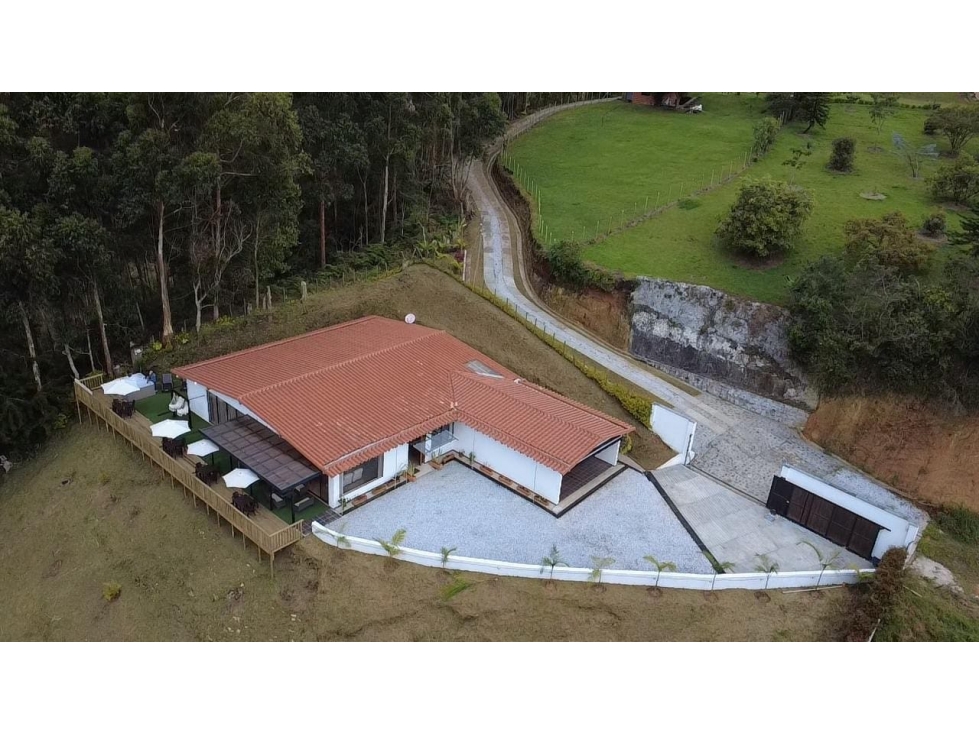 Casa Finca En Venta Sector Marinilla