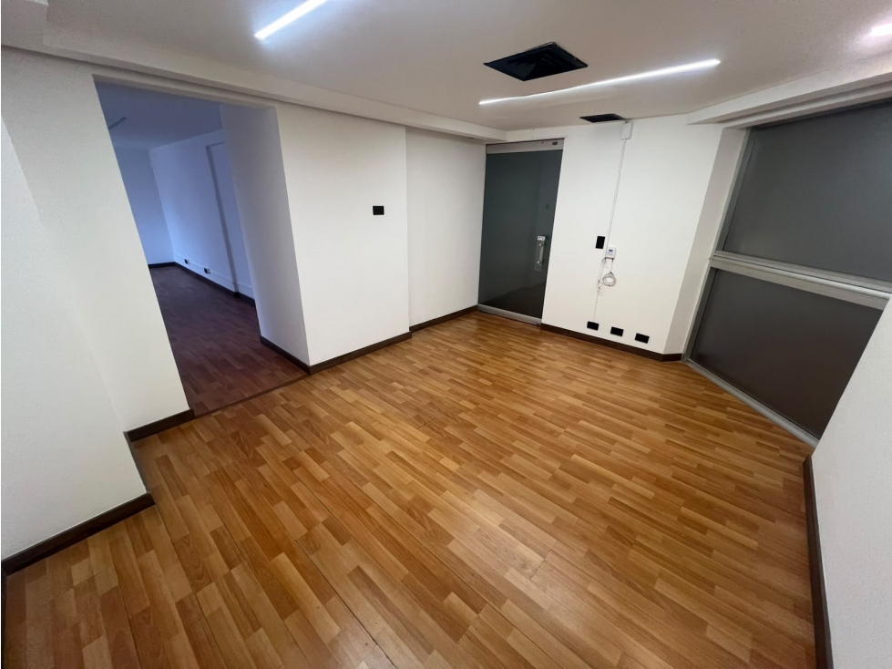 Oficina En Arriendo Sector El Campestre