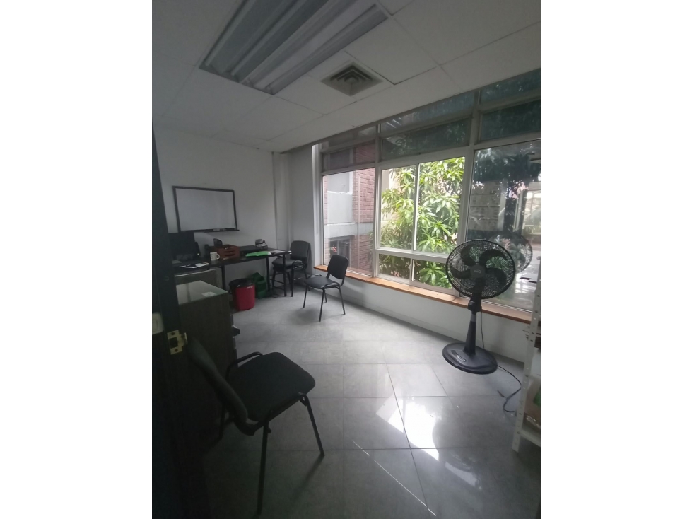 Oficina En Arriendo Sector Santa Gema