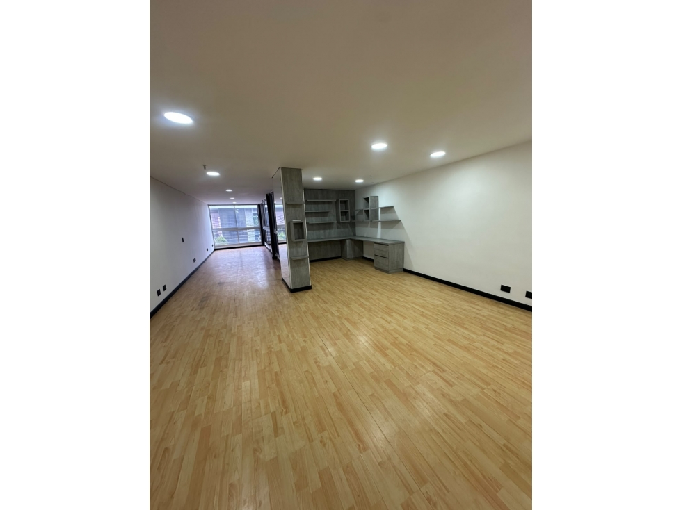 Oficina En Arriendo Sector Las Vegas - 1