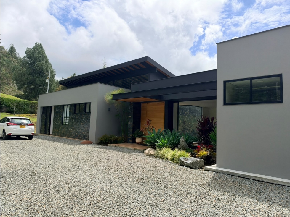 Casa En Venta Sector Alto De Palmas