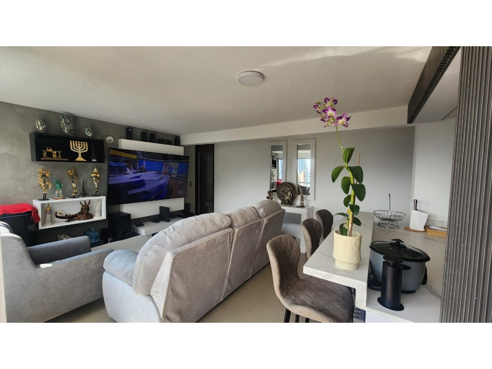Apartamento en Arriendo Loma de San Julian Medellín — foto 3