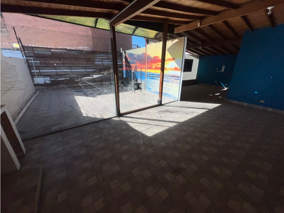 Casa Comercial En Venta Sector Laureles
