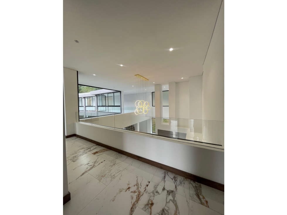 Hermosa casa ubicada en el sector de Las Palmas — foto 6