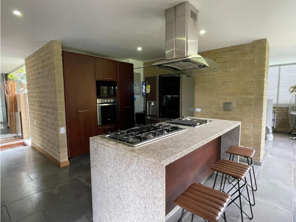 Casa en Arriendo Loma del Escobero Envigado — foto 4