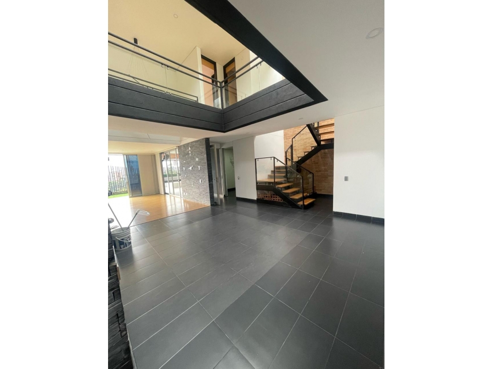 Casa en Venta Atravesado Envigado
