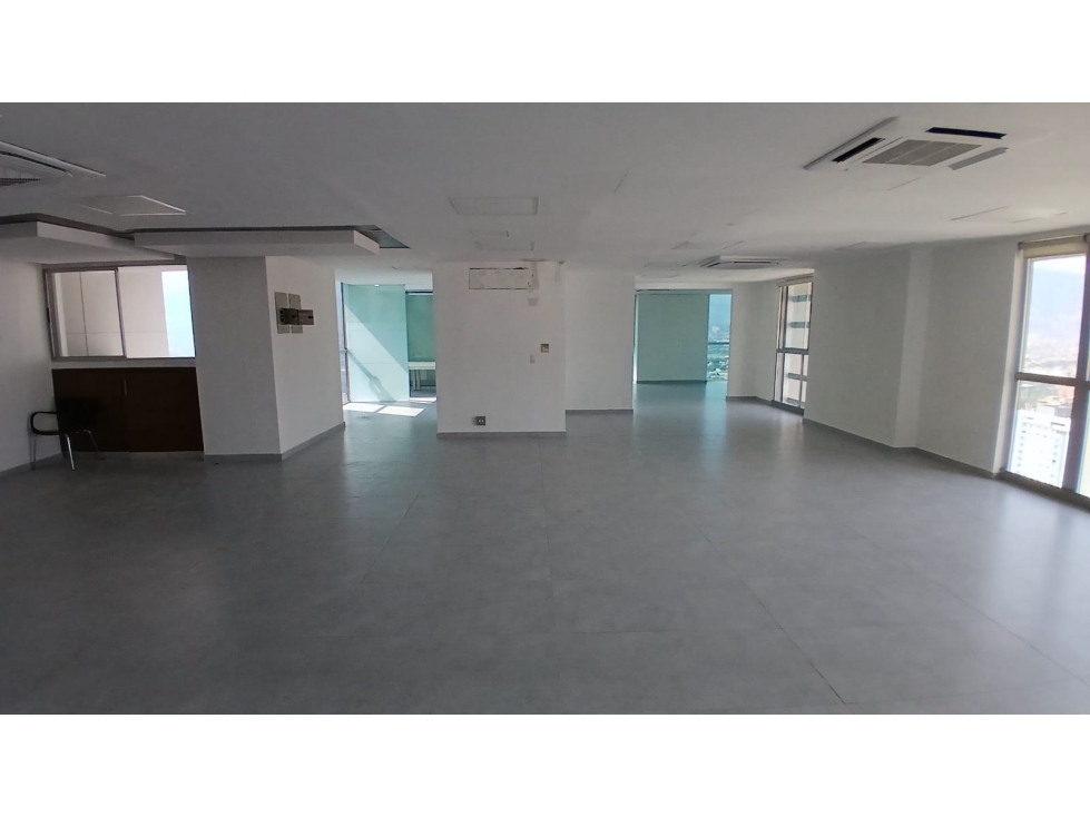 Oficina en Arriendo Los Balsos Medellín — foto 5