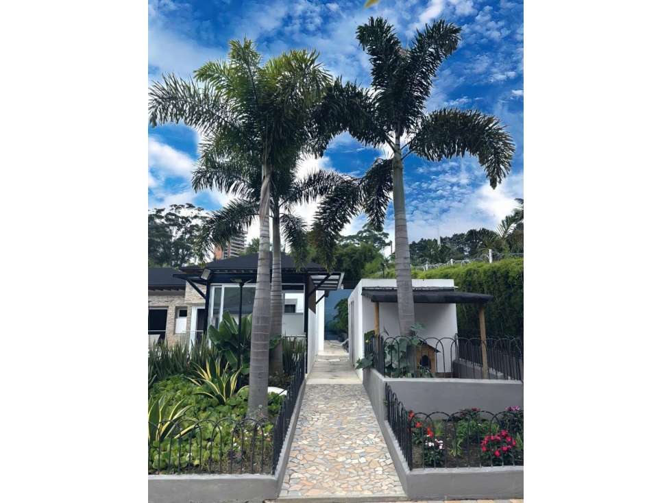 Casa en Arriendo Las Palmas Medellín — foto 2