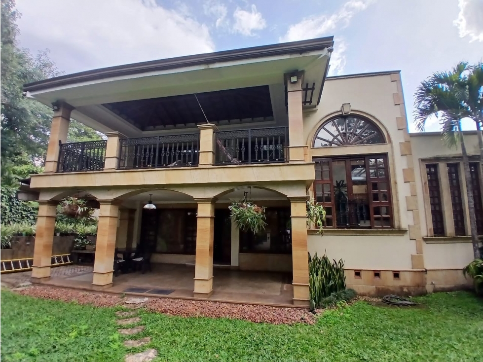 Casa en Arriendo o Venta El Campestre Medellin