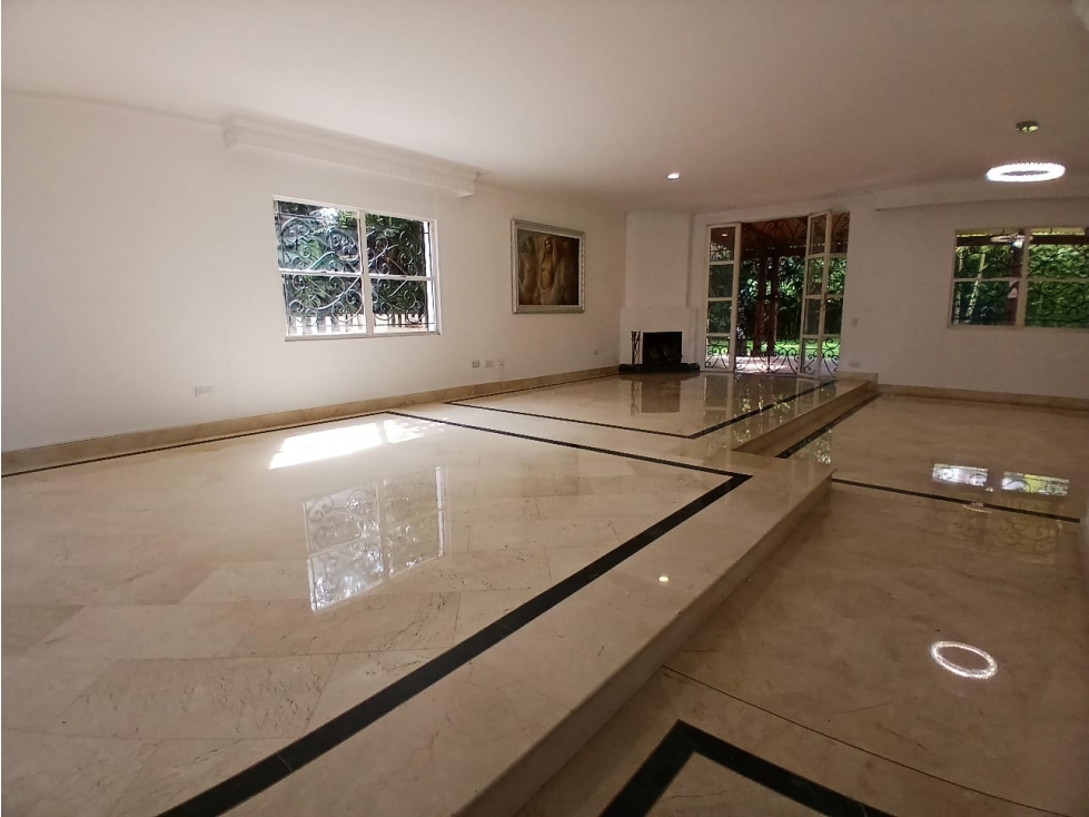 Casa en Venta y Arriendo El Tesoro Medellín — foto 2
