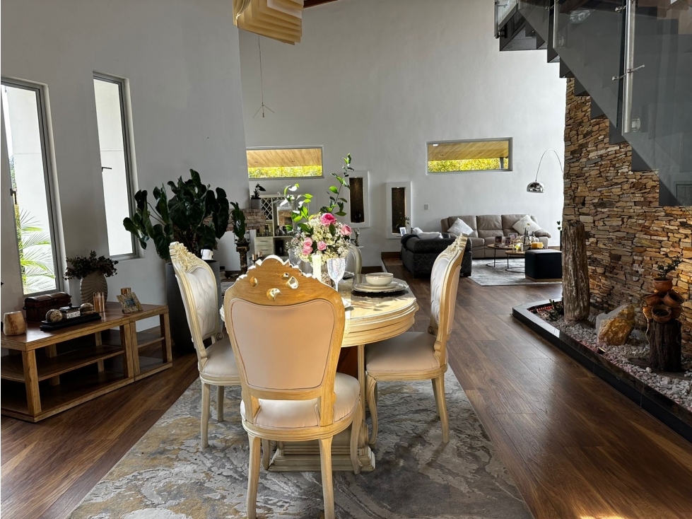 Casa en Arriendo y Venta Loma del Escobero Envigado — foto 4