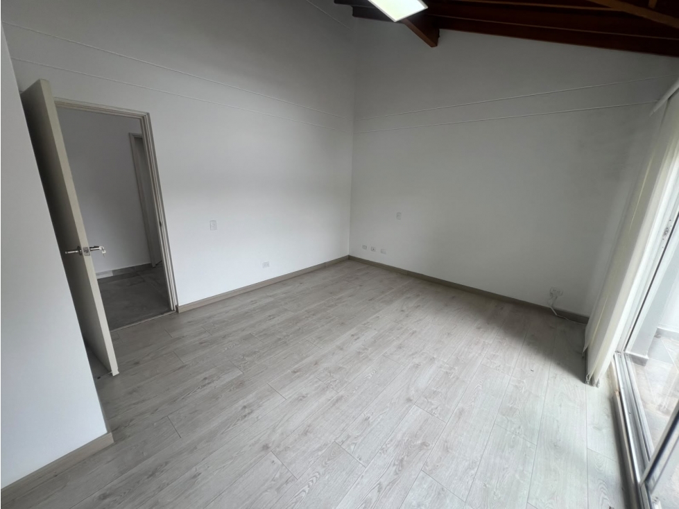 Casa en Arriendo San Lucas Medellin — foto 4