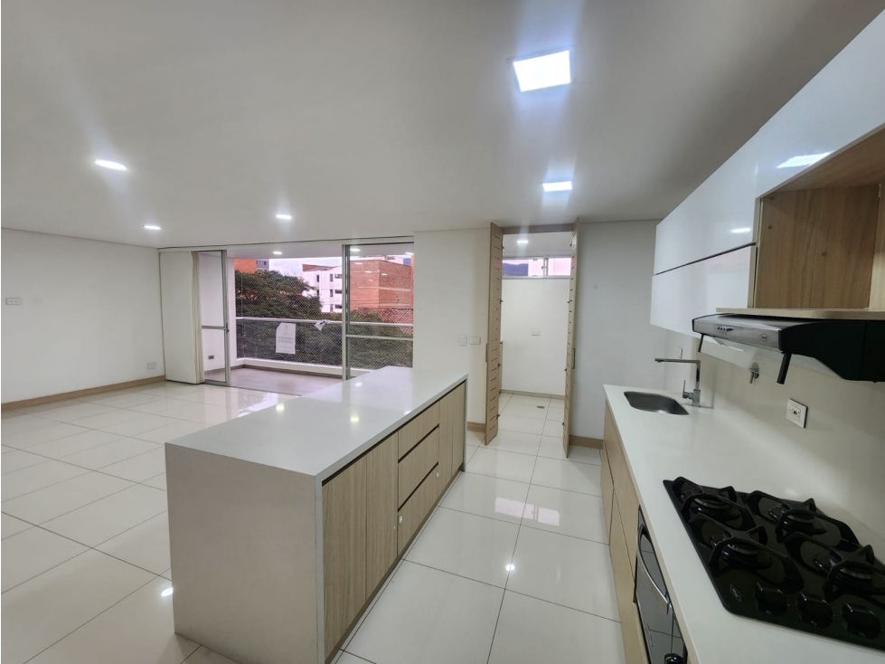 Apartamento en Arriendo 2do Parque Laureles Medellín — foto 4