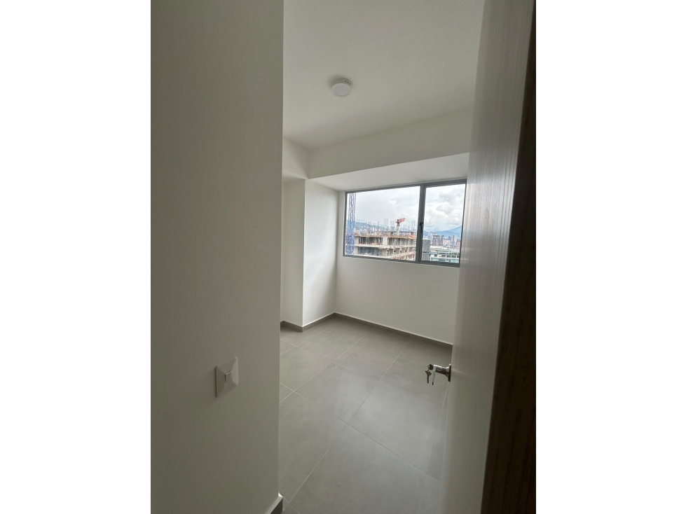 Apartamento en Arriendo Las Vegas Medellin — foto 2