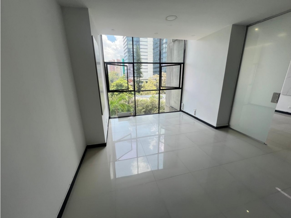 Oficina en Arriendo Milla de Oro Medellin - 6