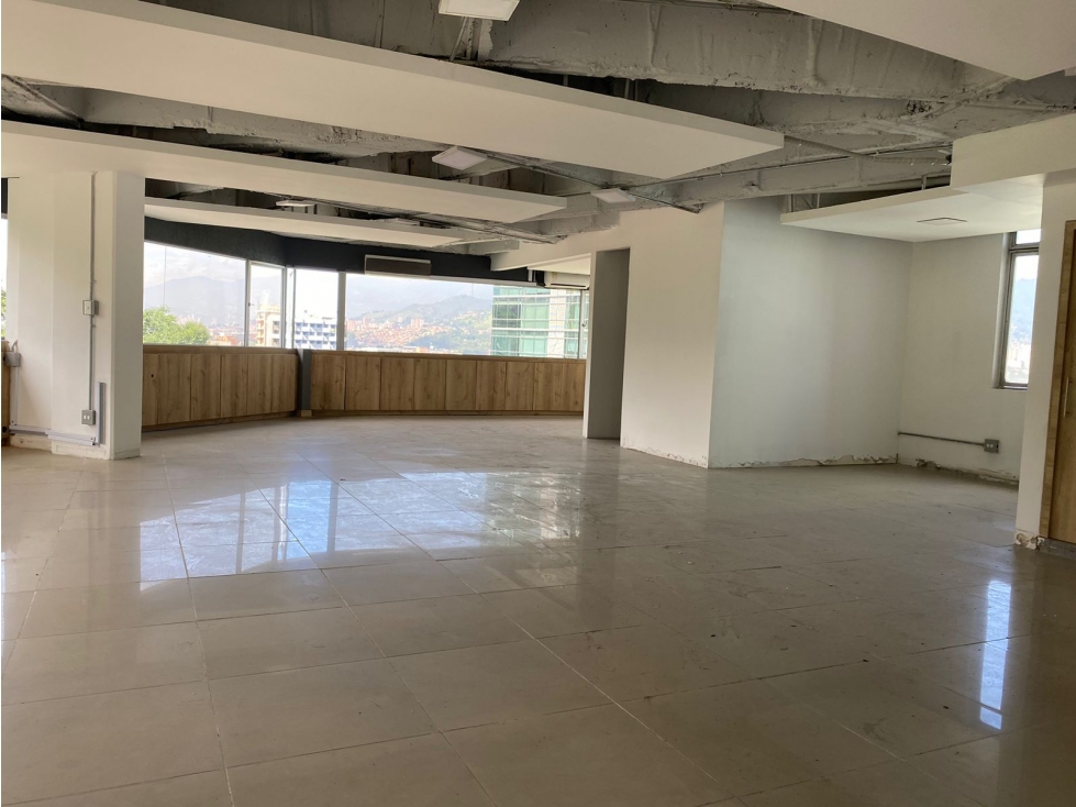 Oficina en Venta y Arriendo en el sector de Manila — foto 3