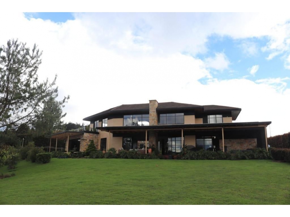 Casa en Arriendo Loma del Escobero Envigado