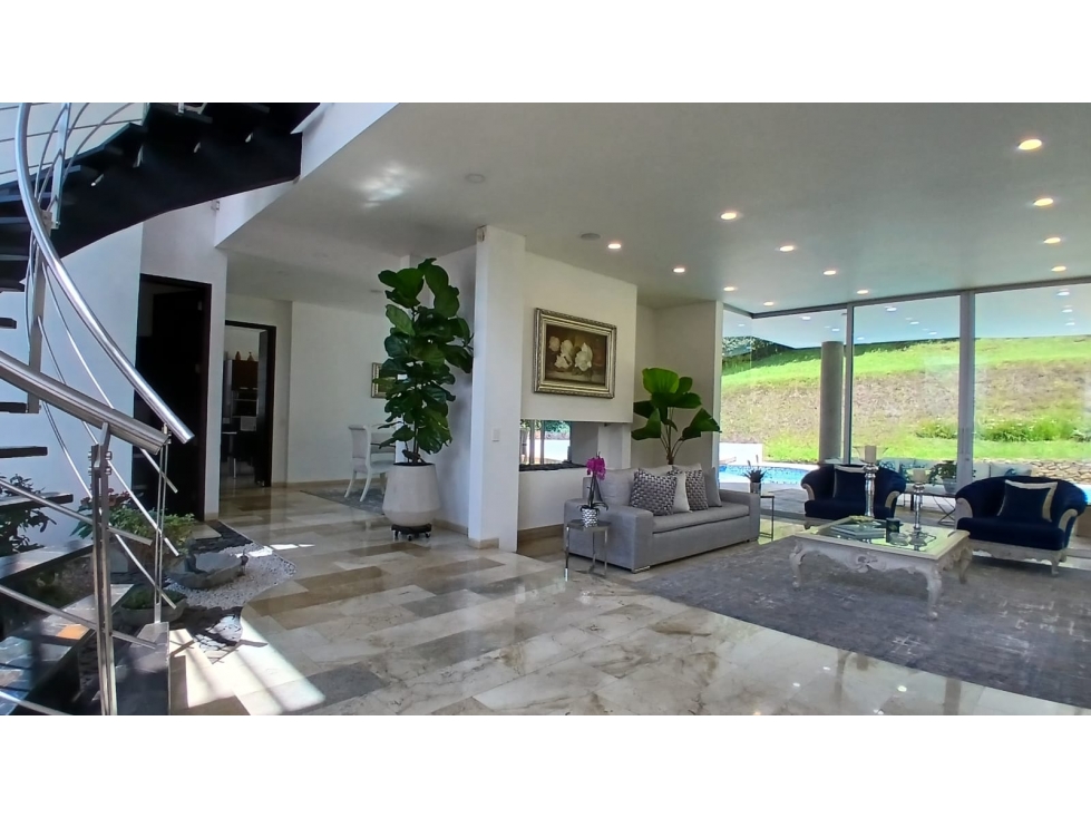 Casa en Arriendo o Venta Las Palmas Medellín — foto 2