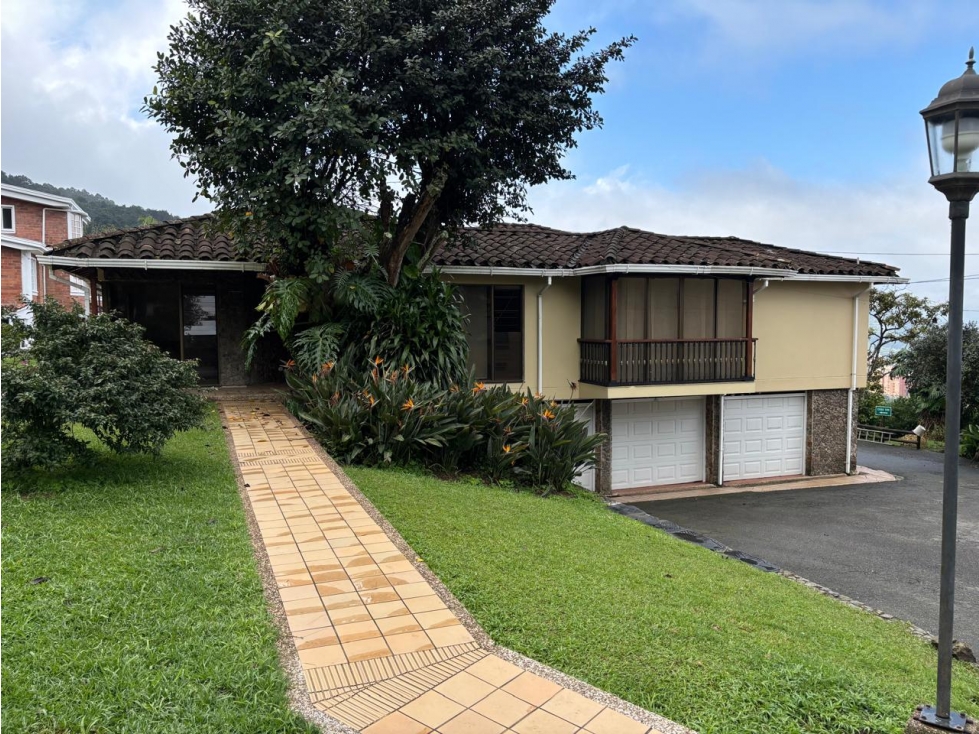 Casa en Arriendo Loma del Chocho Envigado — foto 2