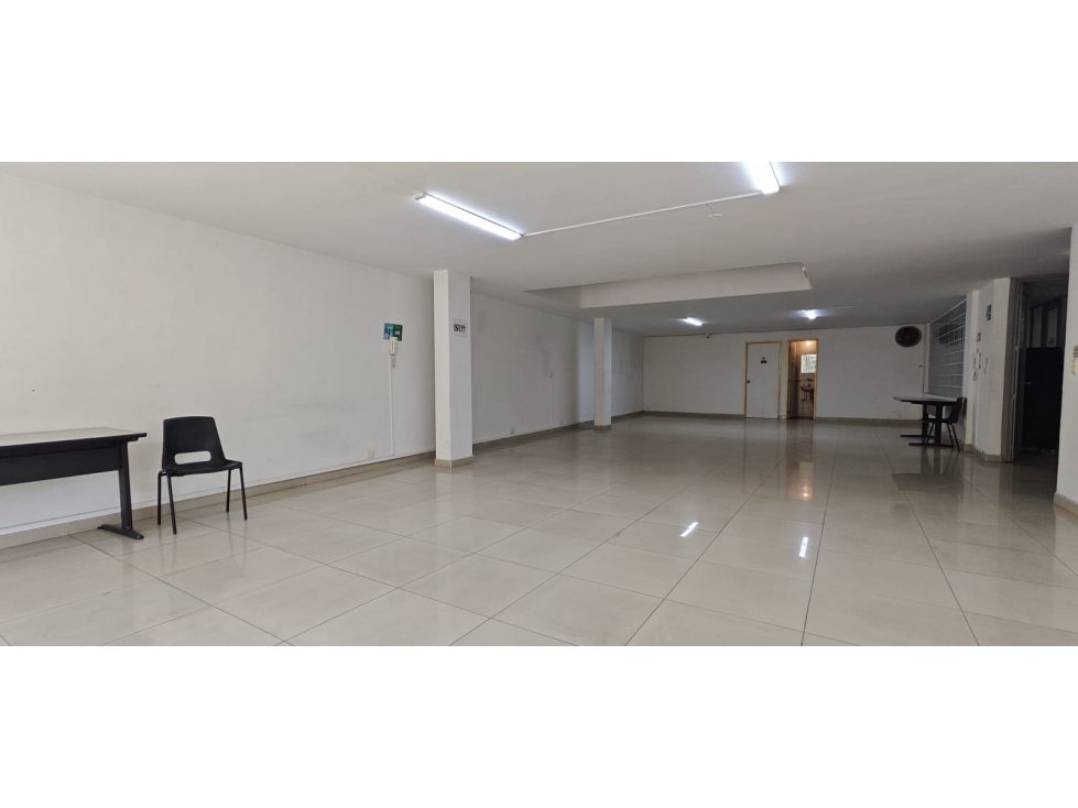 Oficina en Arriendo o Venta Manila Medellin — foto 2