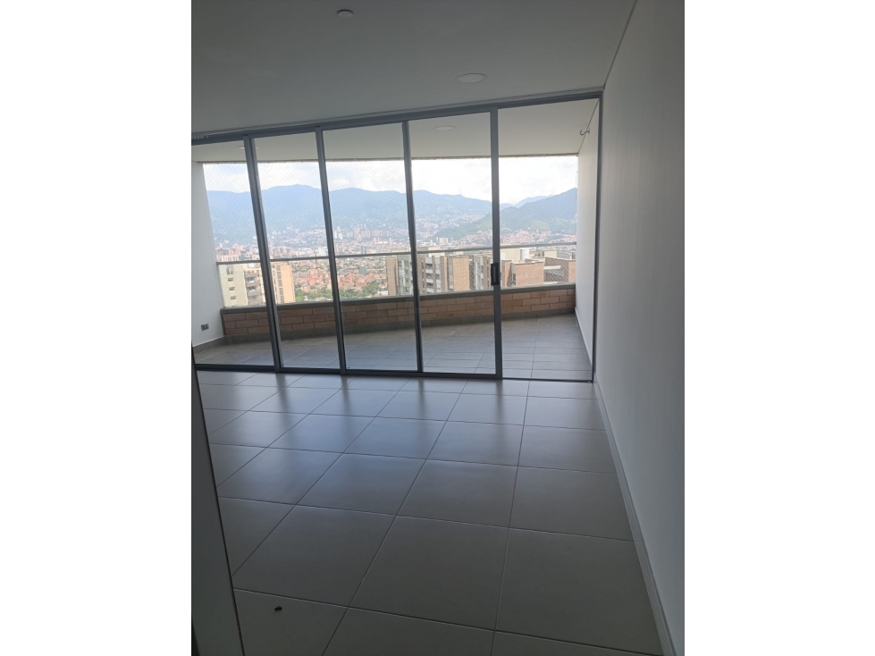 Apartamento en Arriendo Cumbres Envigado