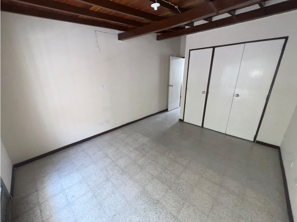 Casa Comercial en Arriendo Laureles Medellin — foto 2