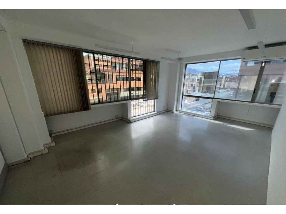 Bodega en Arriendo La Aguacatala Medellin - 2
